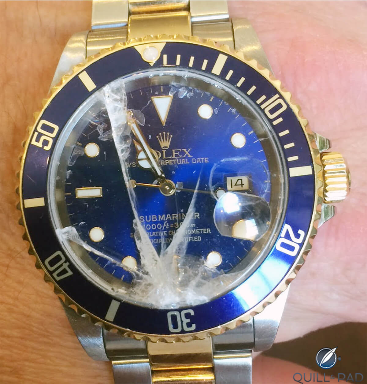 Ouchhh!!! This Rolex Submariner has seen better times