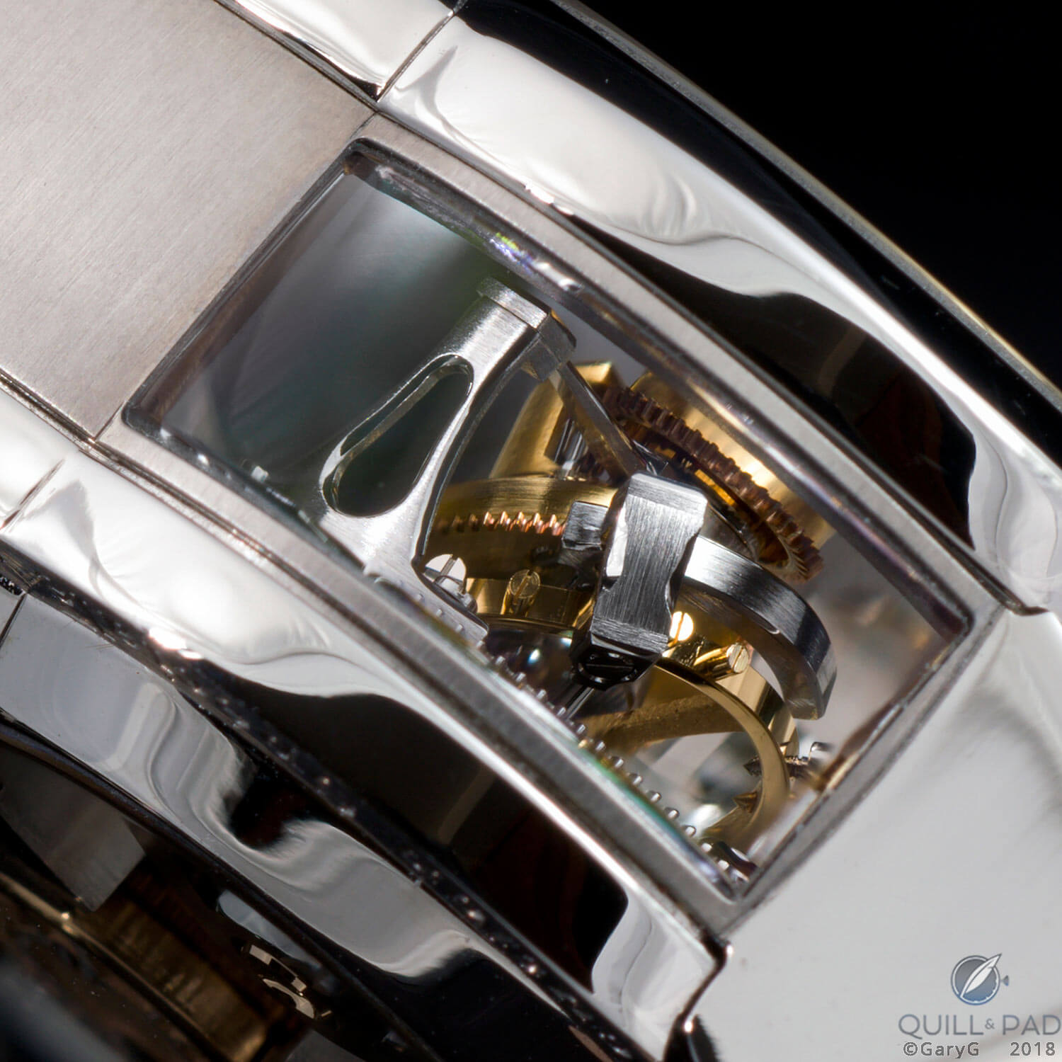 Secret window: double tourbillon assembly seen through the side of the Invention Piece 2’s case