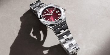 Vacheron Constantin amplía la colección Overseas con un nuevo tamaño